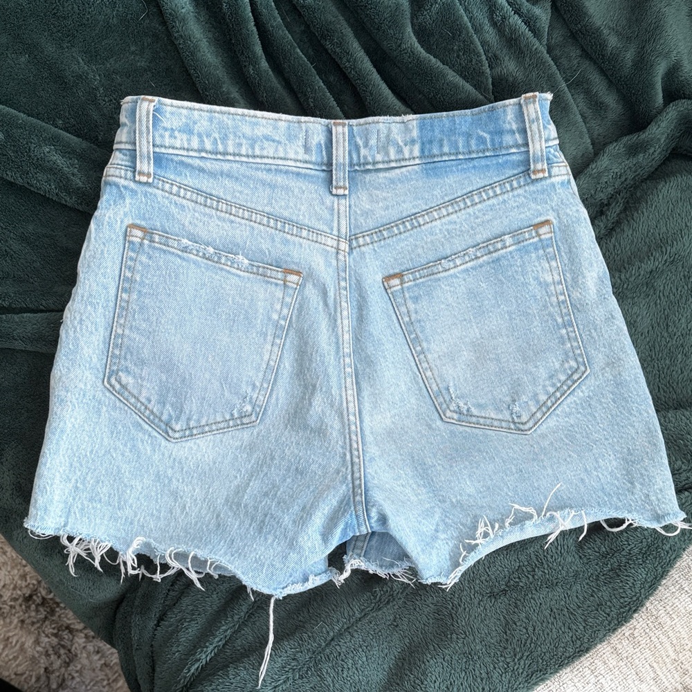 Abercrombie & Fitch - Light Blue Denim Women Shorts - Picture 2 of 5